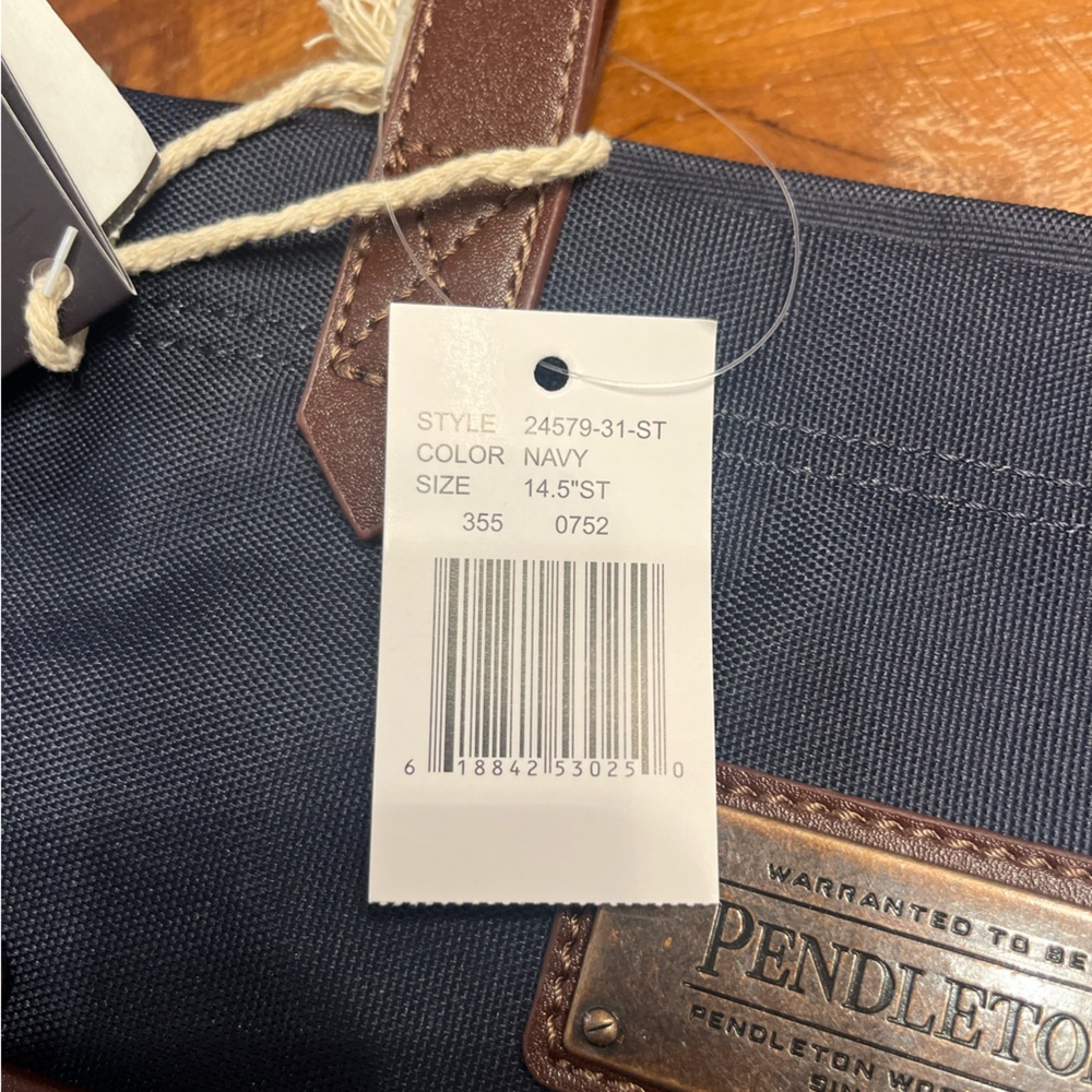 NWT Pendleton Carico Travel Tote - Picture 6 of 6